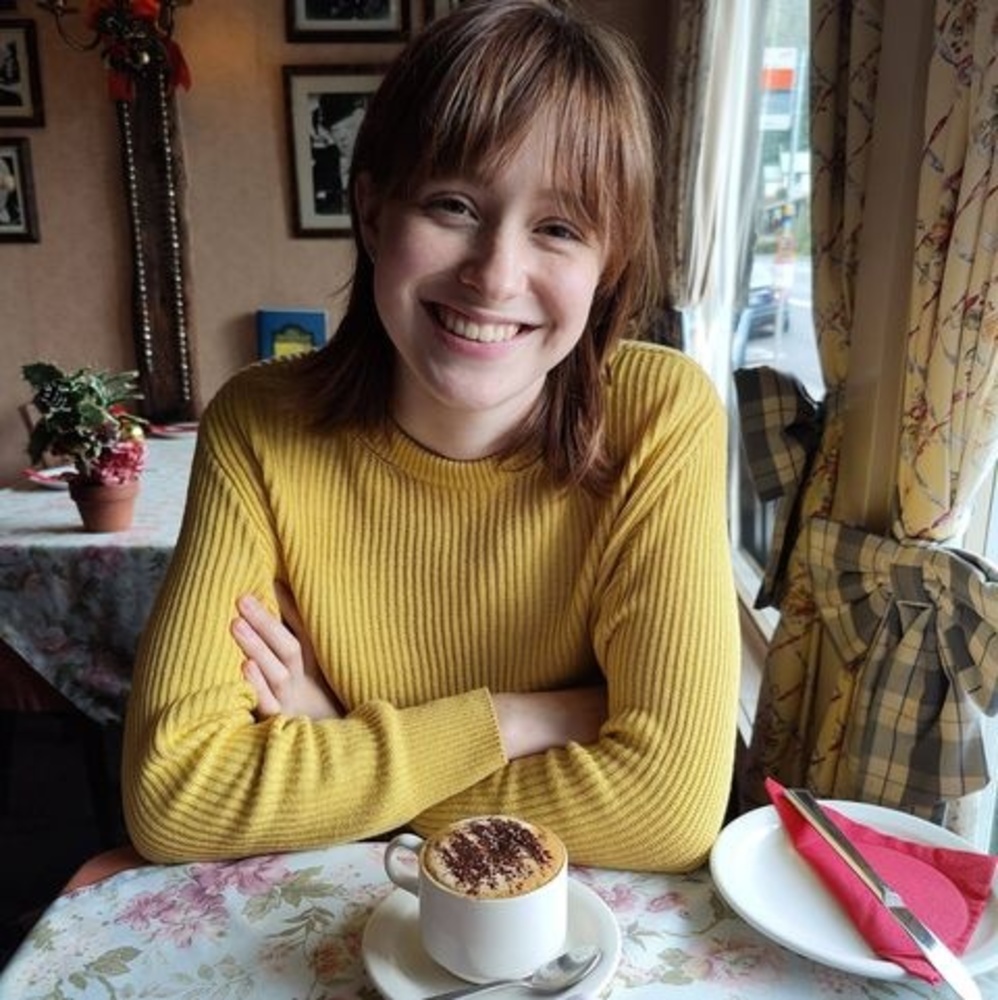 Meet your Posher, Lily